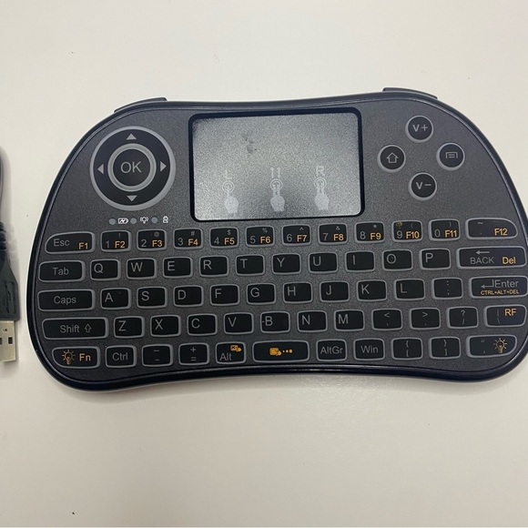 Mini Wireless Backlit keyboard - Picture 4 of 5